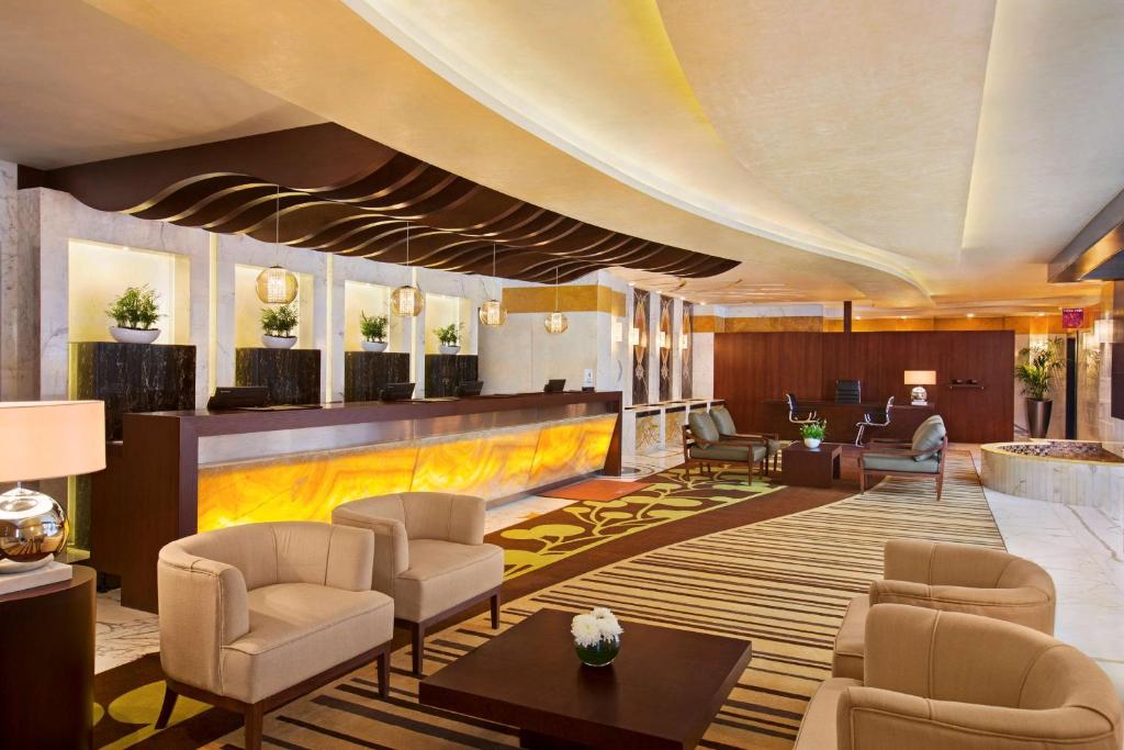 Doubletree by Hilton Hotel & Residences Dubai – Al Barsha, Дубай (город), ОАЭ, фотографии туров