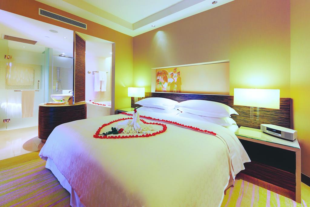 Горящие туры в отель Sheraton Nha Trang