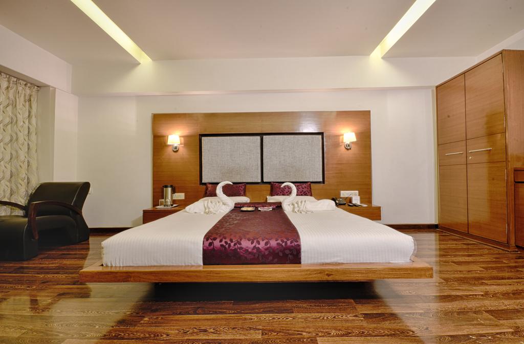 Platinum Residency Hotel, Ахмадабад