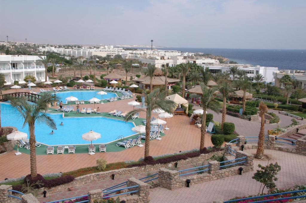 Отдых в отеле Queen Sharm Resort (ex. Vera Club Queen Sharm Beach) Шарм-эль-Шейх