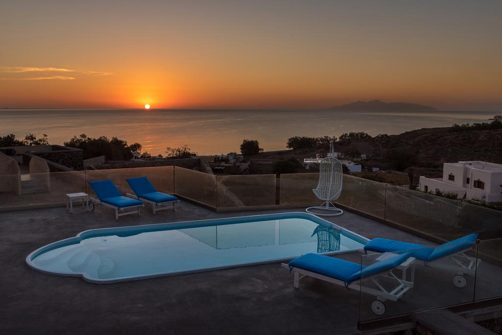Tours to the hotel Queen Of Santorini Santorini Island