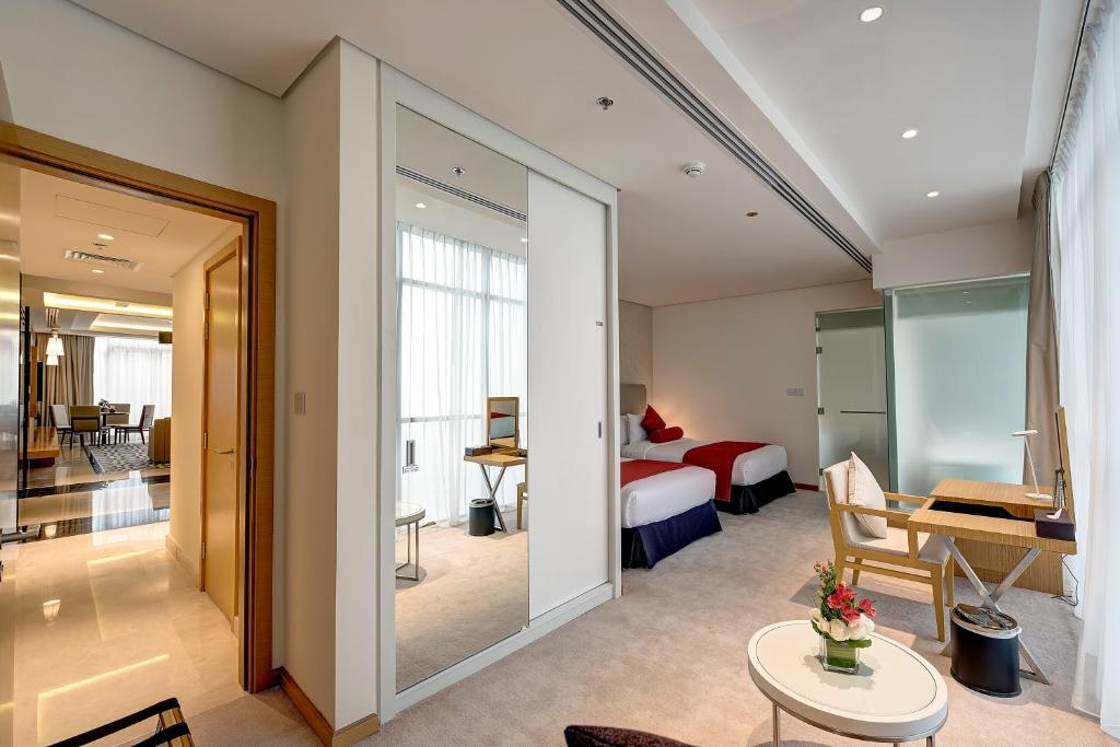 Відпочинок в готелі Royal Continental Hotel Дубай (місто) ОАЕ