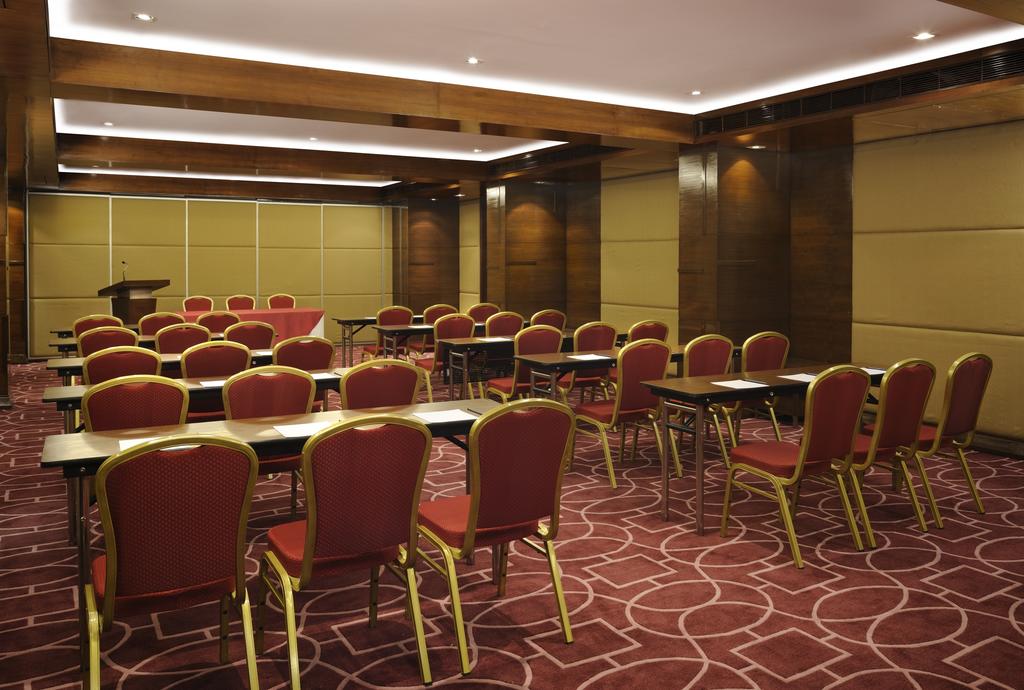Oferty hotelowe last minute Four Points by Sheraton Ahmedabad Ahmadabad Indie