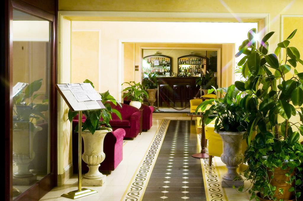 Відгуки гостей готелю Corona D'italia (exc)