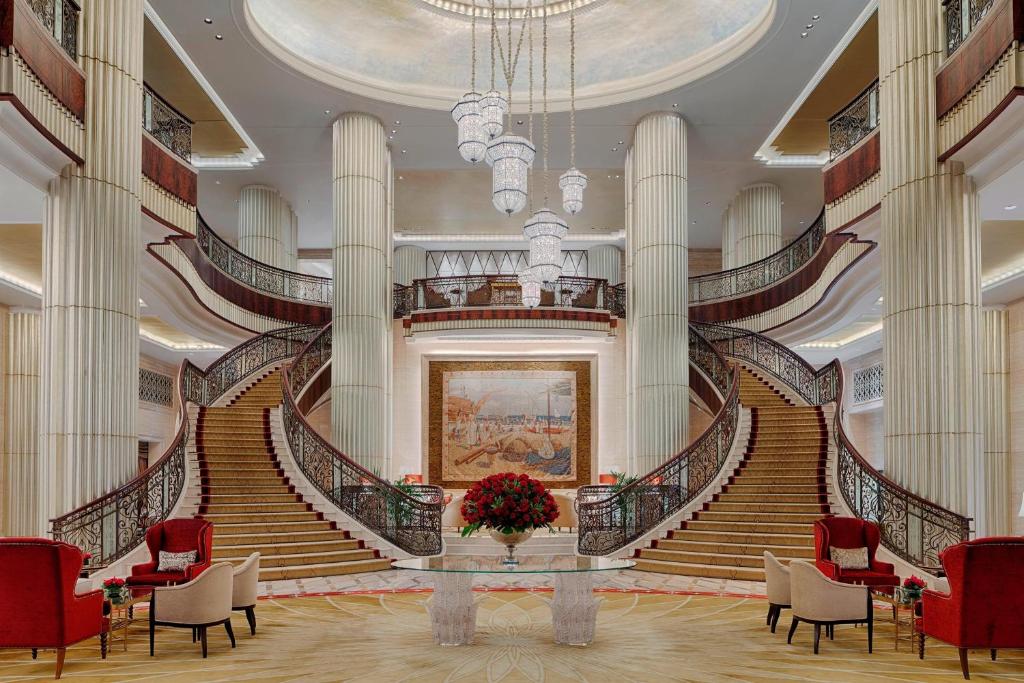 Tours to the hotel The St. Regis Abu Dhabi