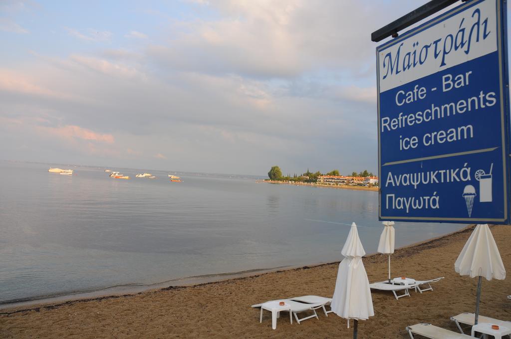 Отдых в отеле Maistrali Beach Hotel Халкидики