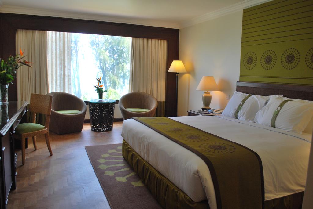 Горящие туры в отель Holiday Inn Resort Penang