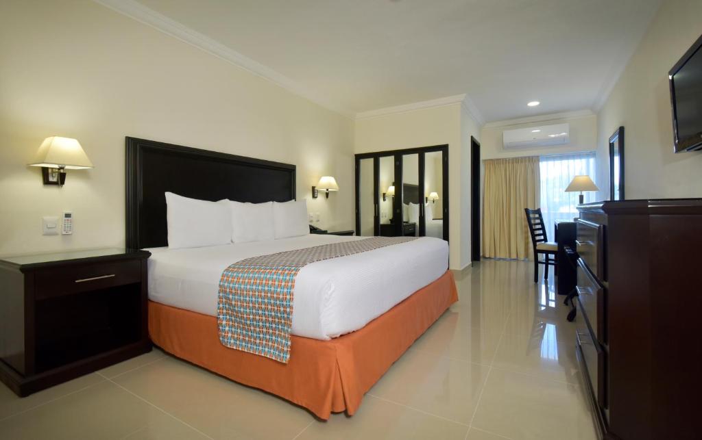 Канкун Hotel Bonampak цены