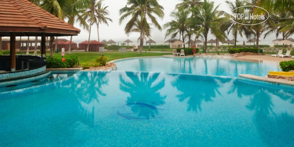 Crowne Plaza Resort Salalah Оман ціни