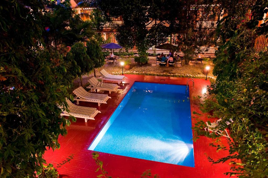 Отдых в отеле Protea Hotel Dar es Salaam Courtyard