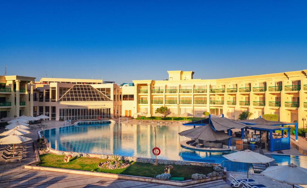 Горящие туры в отель Swiss Inn Resort Hurghada (ex. Hilton Resort Hurghada) Хургада