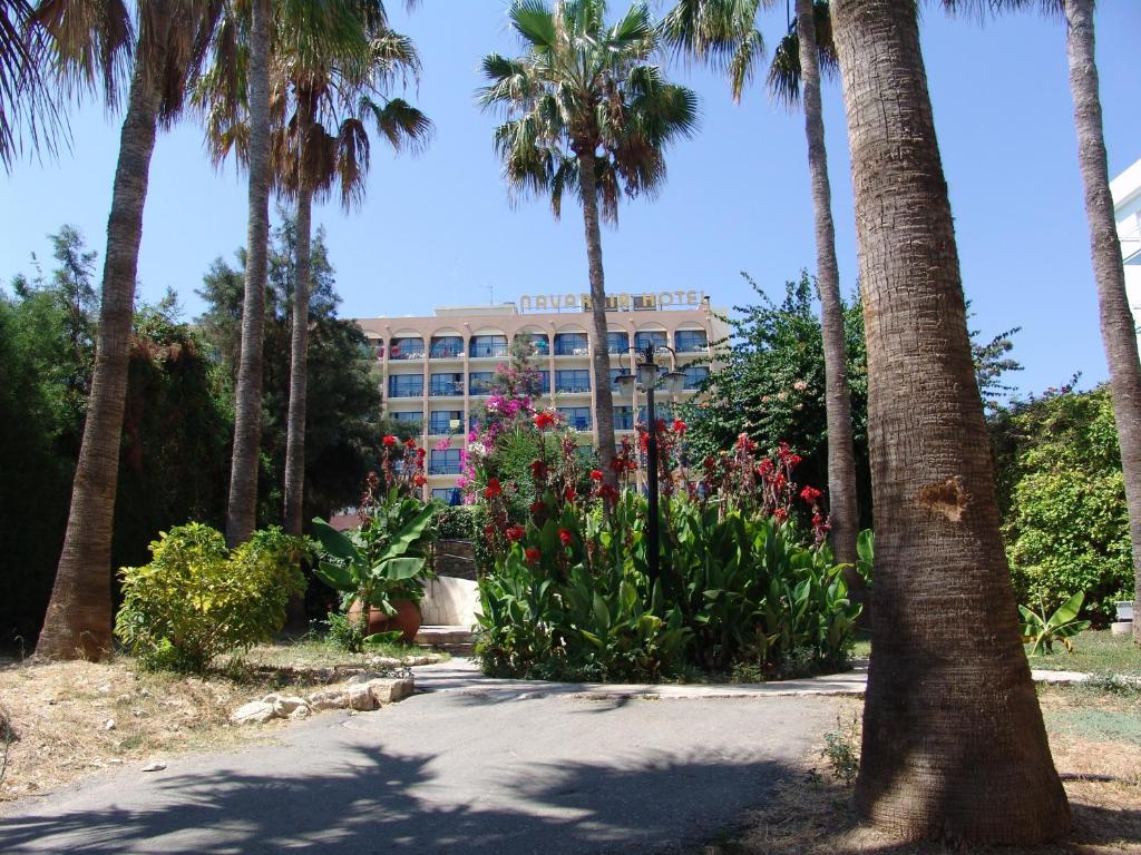 Limassol Navarria Blue Hotel ceny