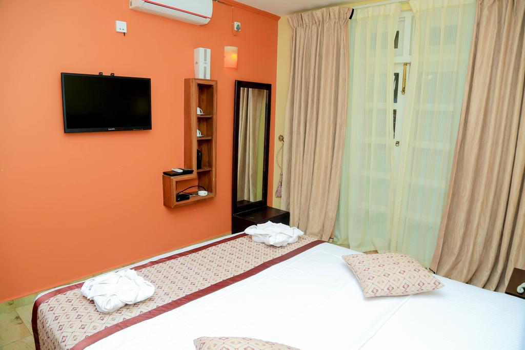 Фото отеля Ceylon Sea Hotel