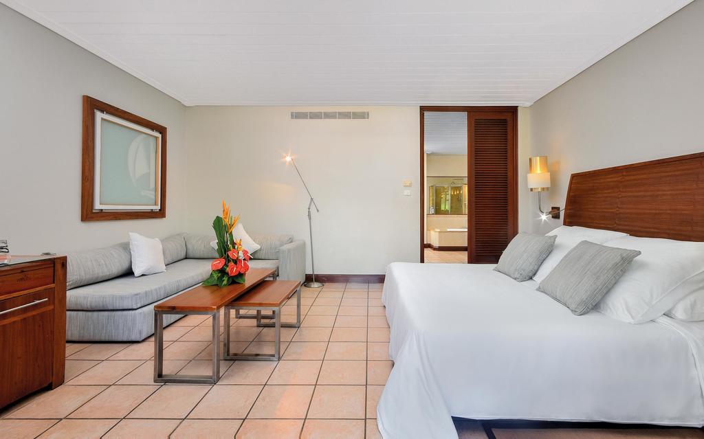 Горящие туры в отель Paradis Beachcomber Hotel & Golf Club Маврикий