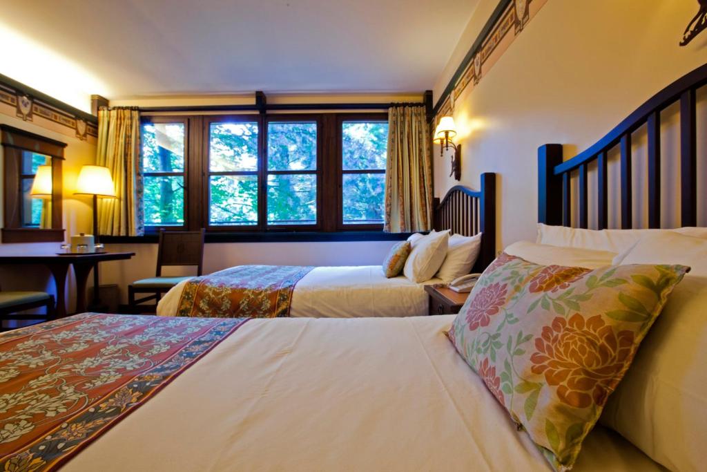 Горящие туры в отель Sequoia Lodge Диснейленд