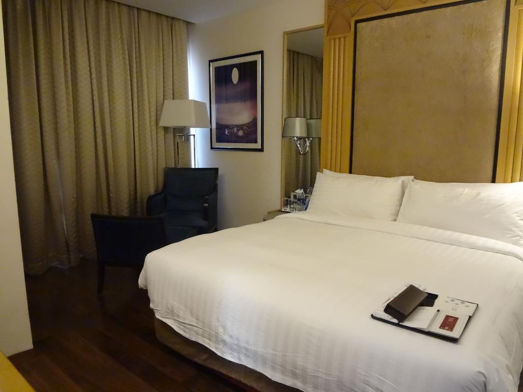 Отдых в отеле Hotel Marine Plaza Мумбаи Индия