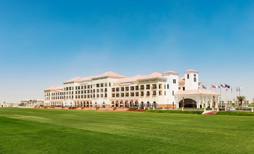 Ceny hoteli Al Habtoor Polo Resort (ex. The St Regis Al Habtoor Polo)