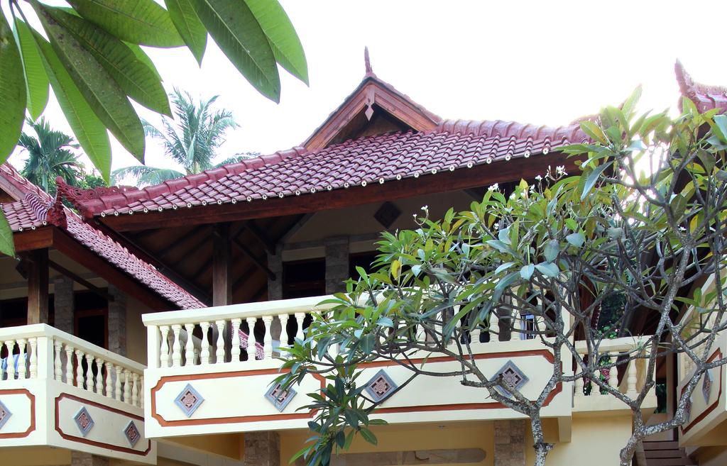 Karangasem Bali Palms Resort prices