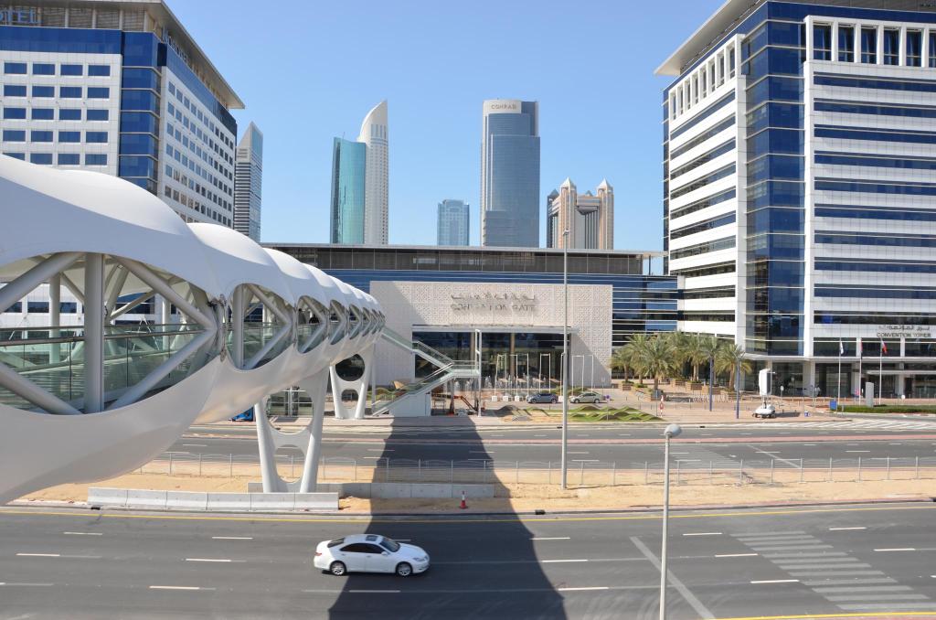 Novotel World Trade Centre Dubai, Zjednoczone Emiraty Arabskie, Dubaj (miasto), wakacje, zdjęcia i recenzje