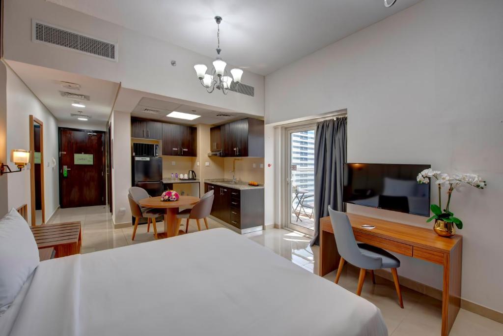 Готель, ОАЕ, Дубай (пляжні готелі), Royal Regency Suites Marina