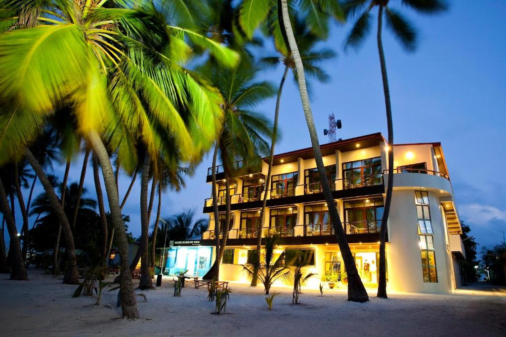 Отдых в отеле Kaani Beach Hotel Каафу Атолл Мальдивы