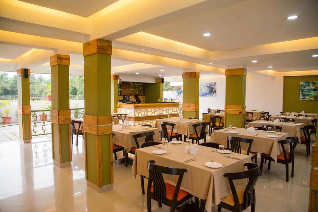 Red Fox Hotel (Turtle Beach Resorts) Индия цены