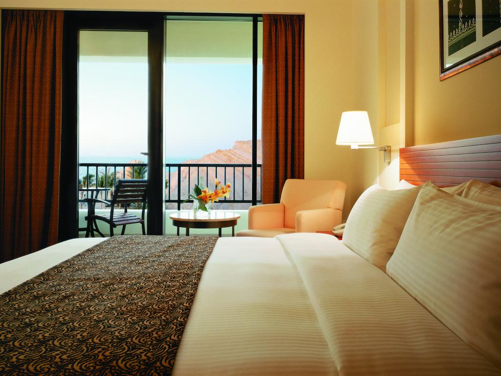 Shangri-La Barr Al Jissah Resort & Spa Оман ціни