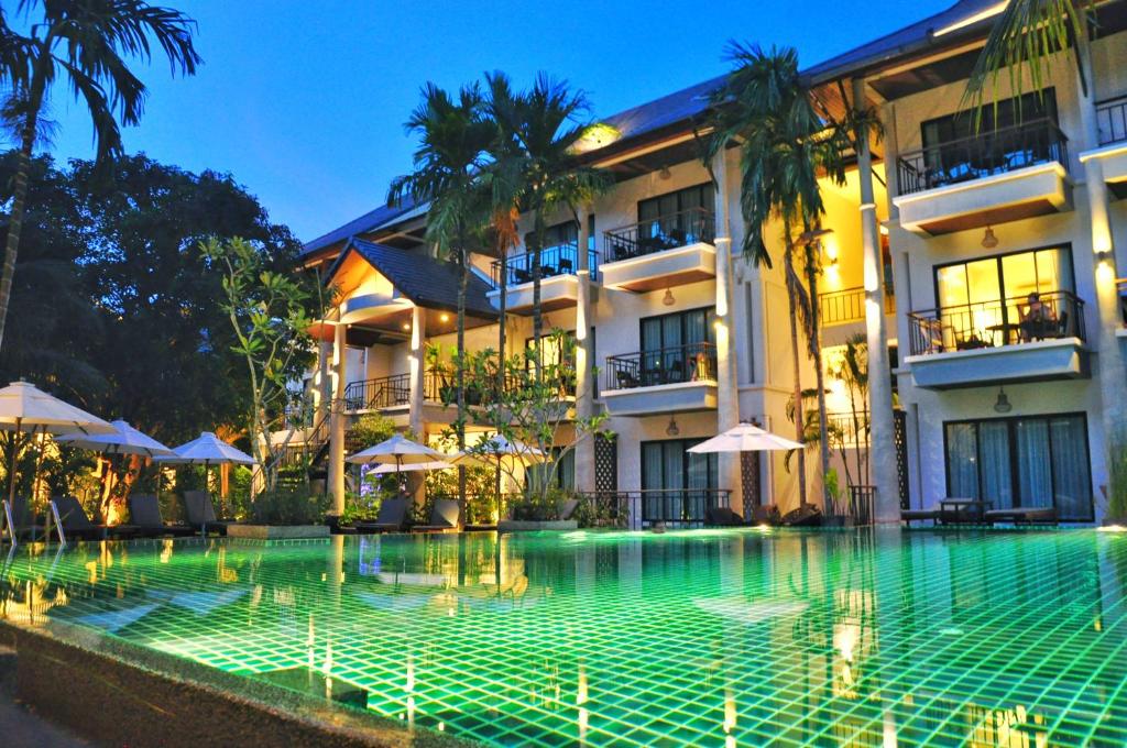 Горящие туры в отель Navatara Phuket Resort