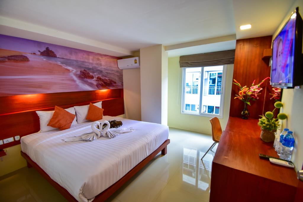 Відгуки про готелі Patong Buri Resort