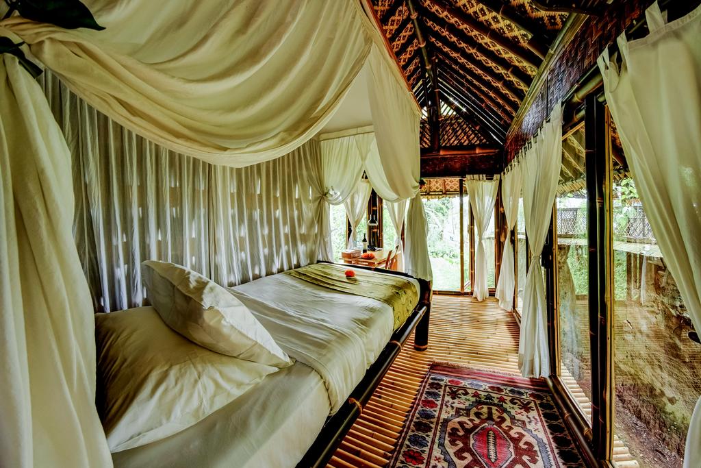 Відпочинок в готелі Bambu Indah Villa Ubud Балі (курорт)