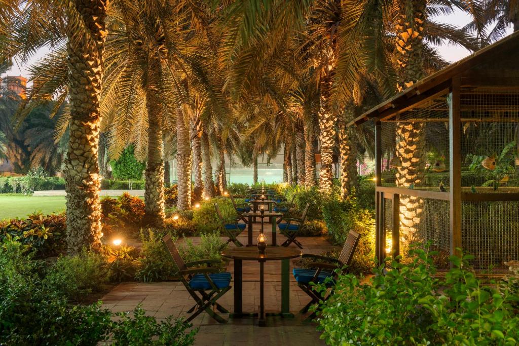 Горящие туры в отель Coral Beach Resort Sharjah