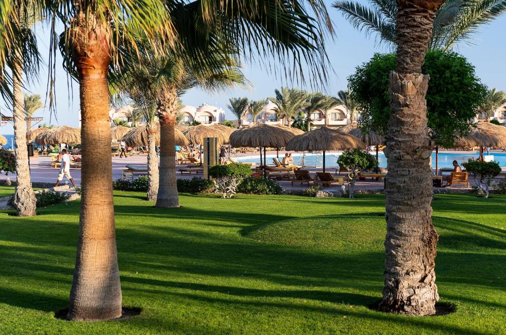 Відпочинок в готелі The Three Corners Sea Beach Resort Марса Алам Египет