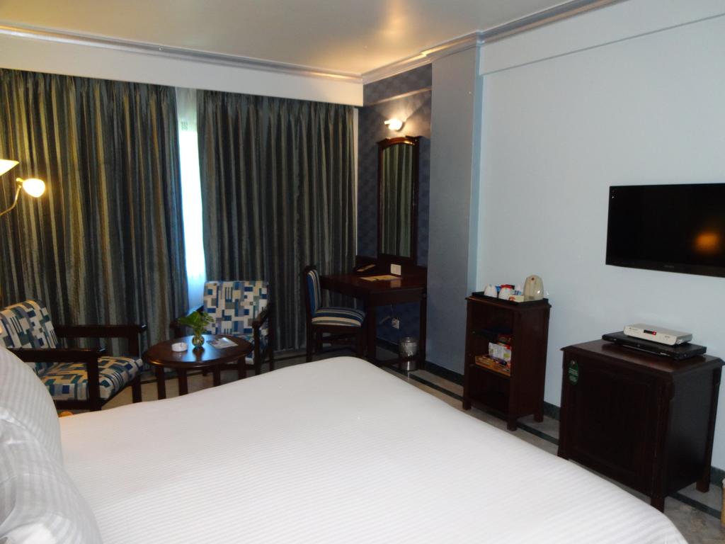Горящие туры в отель Radha Regent - A Sarovar Hotel, Chennai Ченнаи