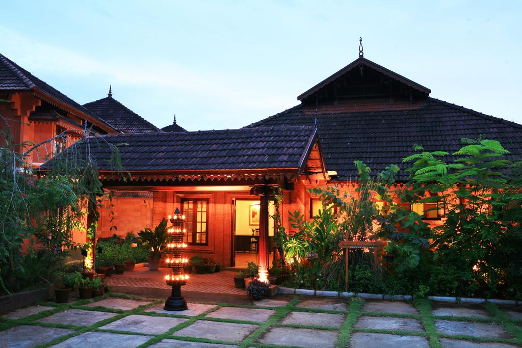 Керала Lake Song Resort Ayurkshetra Temple of Life цены