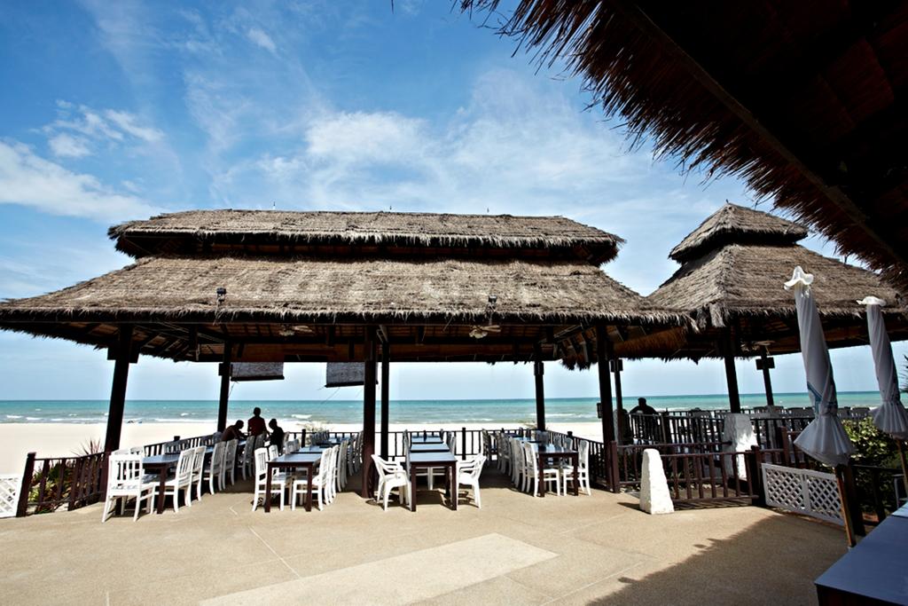 Відгуки про готелі Centra by Centara Cha Am Beach Resort Hua Hin (ex. Beach Garden Cha-Am)
