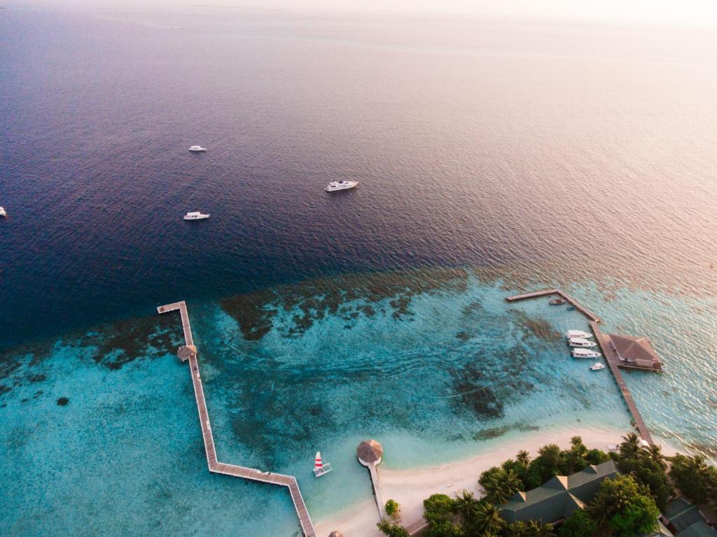 North Male Atoll Eriyadu Island Resort prices