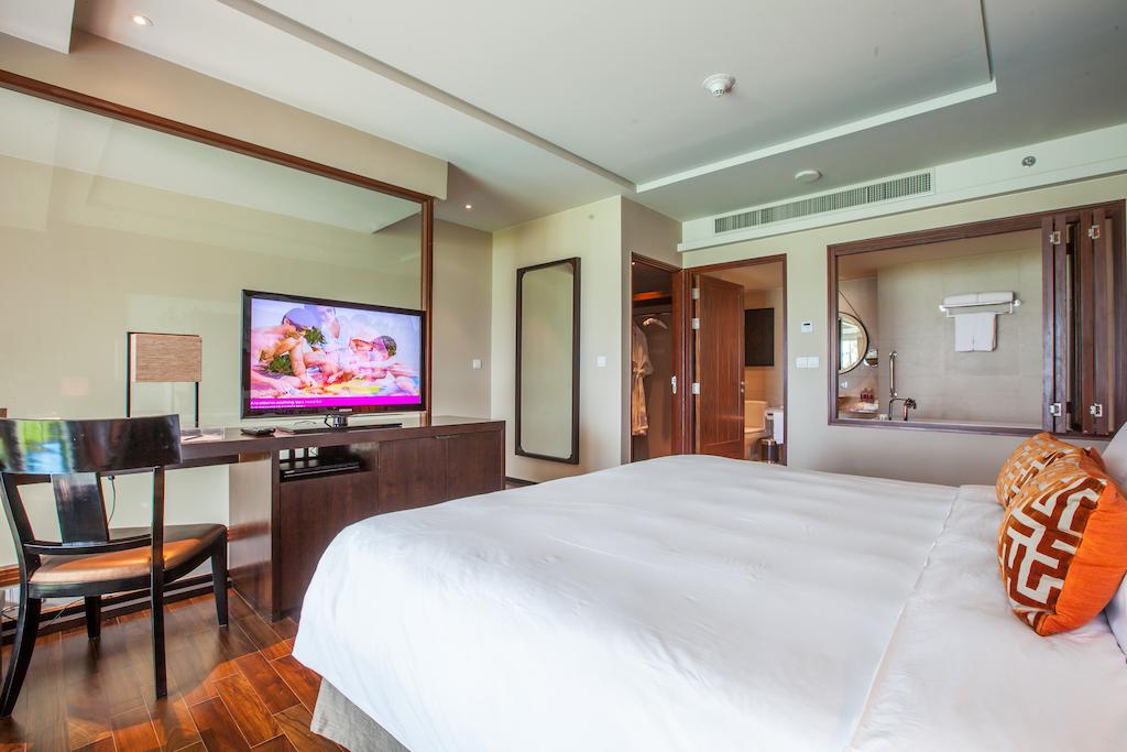 Odpoczynek w hotelu Phuket Panwa Beachfront Resort