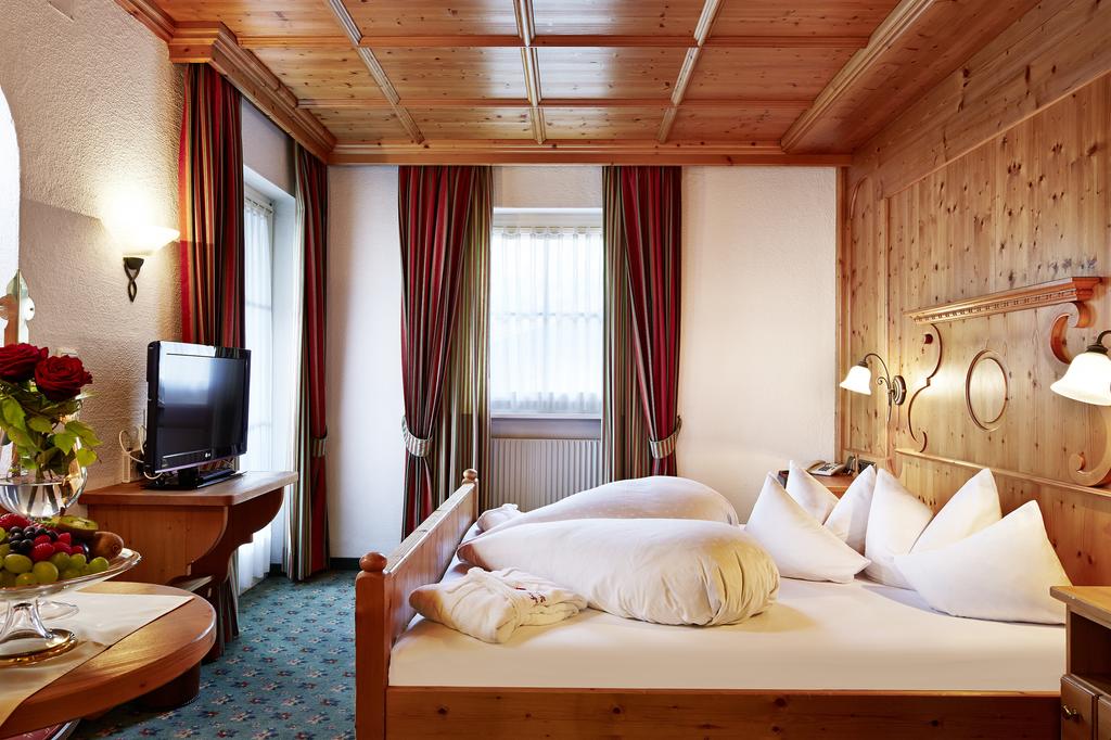 Отдых в отеле Hotel Garni Villa Angela Тироль Австрия