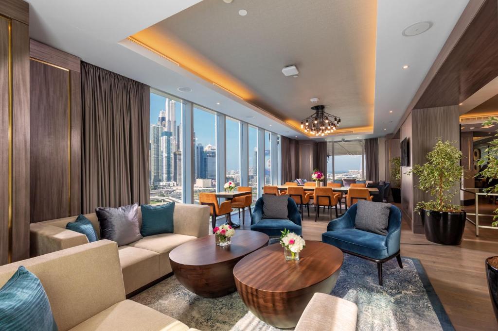Дубай (пляжные отели) Taj Jumeirah Lakes Towers цены