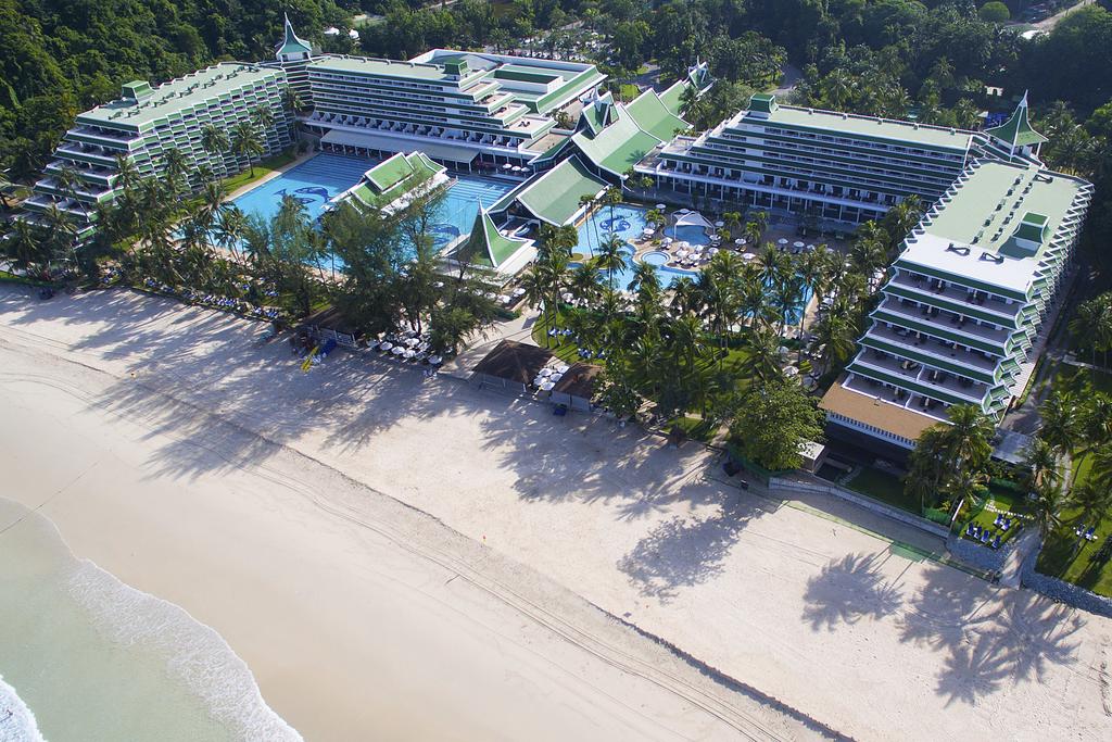 Відпочинок в готелі Le Meridien Phuket пляж Карон Таїланд