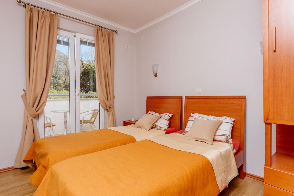 Hotel rest Perper Tivat Montenegro