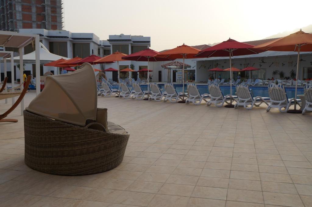 Фуджейра Mirage Bab Al Bahr Resort ціни