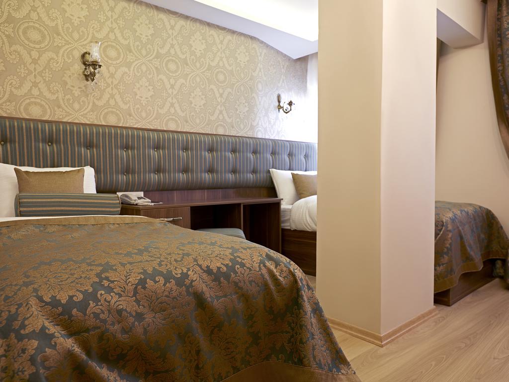 Цены в отеле Marmara Palace hotel