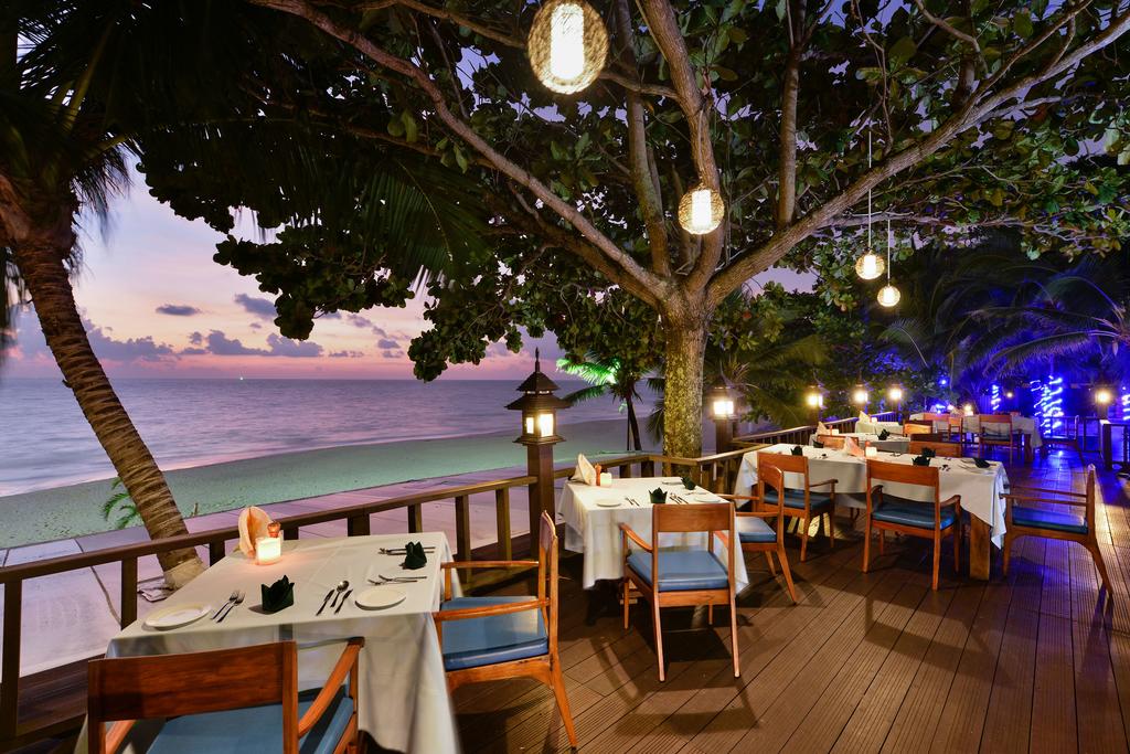 Отель, Таиланд, Пхукет, Andaman White Beach Resort