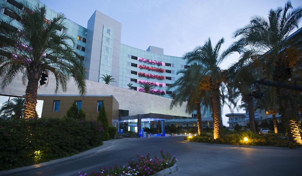 Туры в отель Crystal Centro Resort  (ex. Amara Centro Resort, Kervansaray Kundu)
