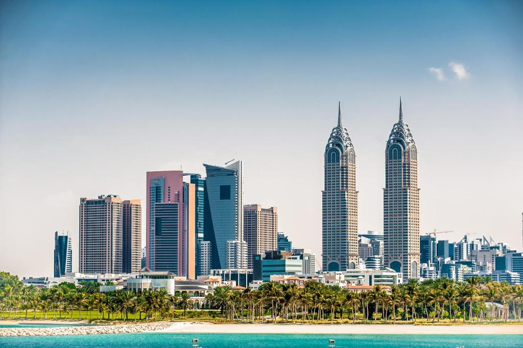 Staybridge Suites Dubai Internet City, an Ihg Hotel, Дубай (город) цены