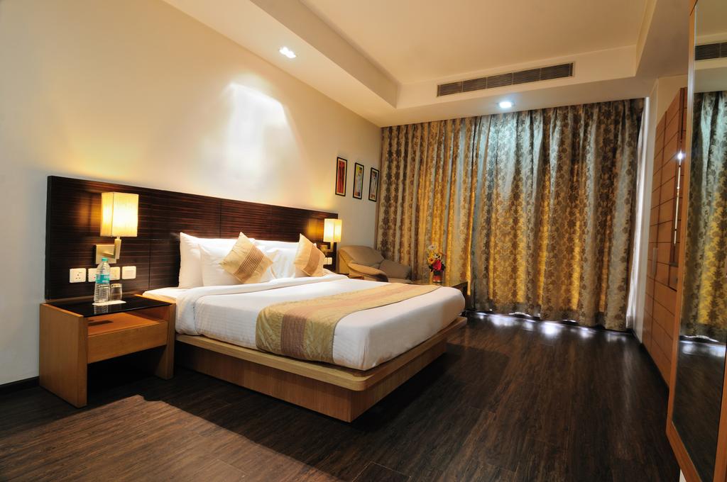 Отдых в отеле Mapple Emerald Rajokri Гургаон Индия