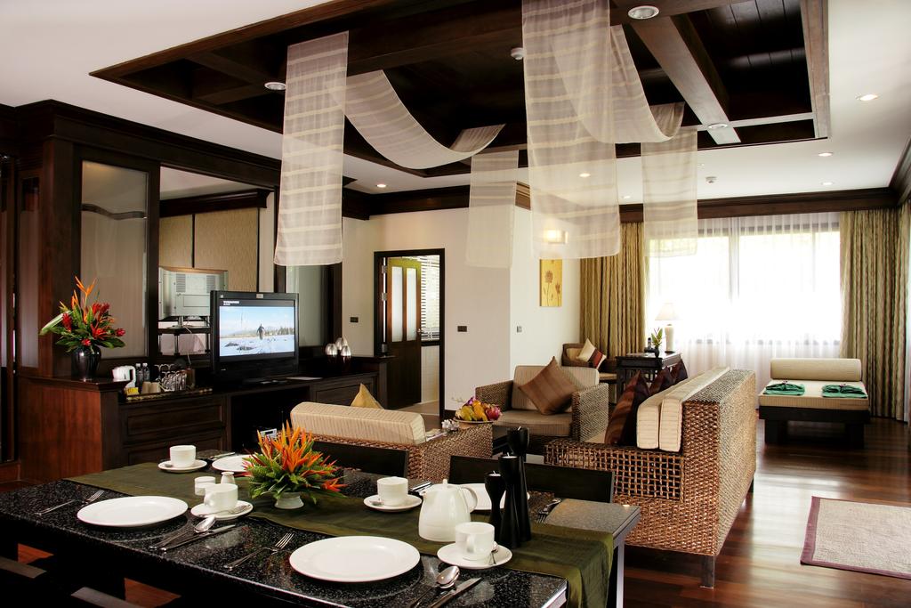 Відгуки гостей готелю Alpina Phuket Nalina Resort