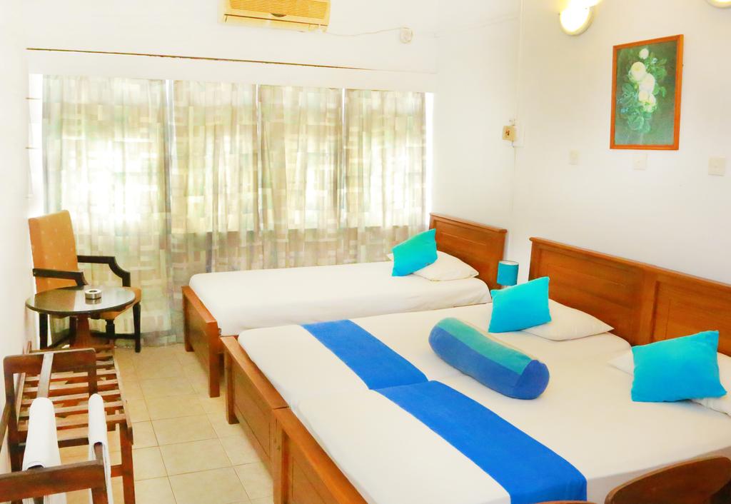 Горящие туры в отель Ranveli Beach Resort Маунт Лавиния