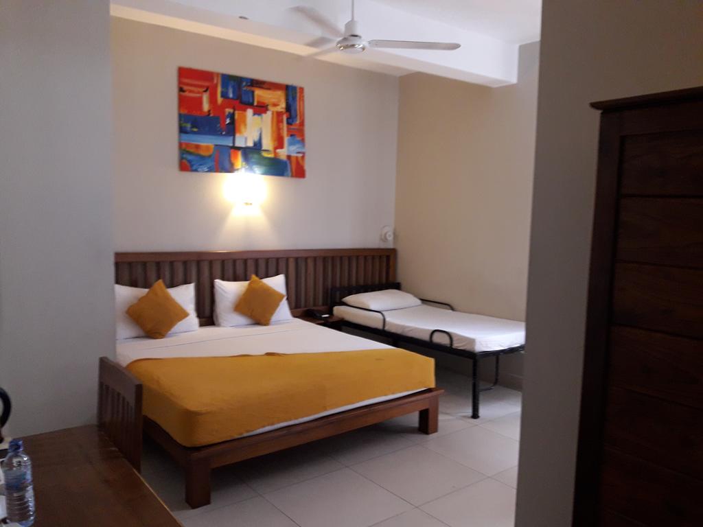 Туры в отель Port View City Hotel Коломбо Шри-Ланка